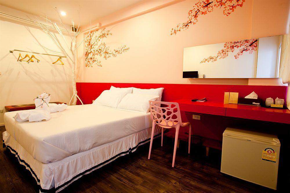 U431 Chaengwattana Hotel Nonthaburi Ngoại thất bức ảnh