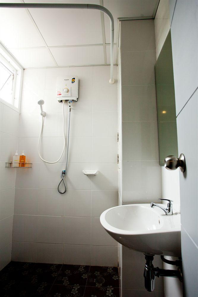 U431 Chaengwattana Hotel Nonthaburi Ngoại thất bức ảnh