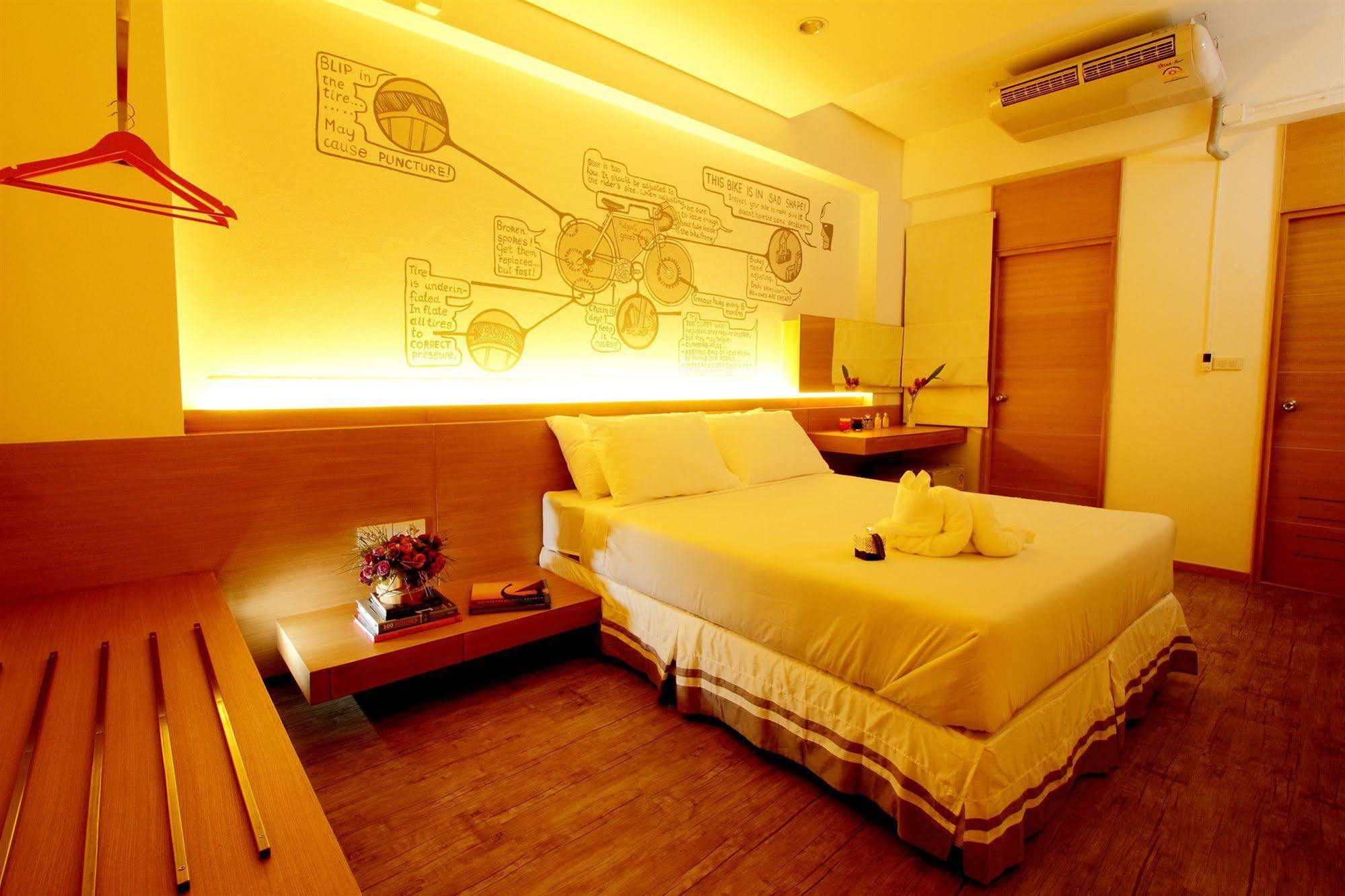 U431 Chaengwattana Hotel Nonthaburi Ngoại thất bức ảnh